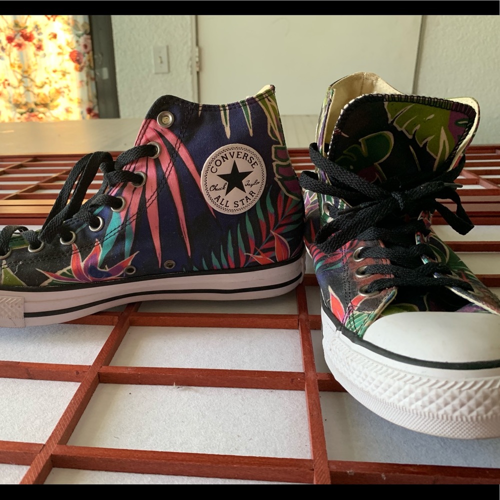 Printed converse high tops